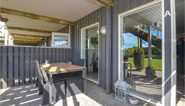 Stunning Apartment In Væggerløse With Wifi And 1 Bedrooms