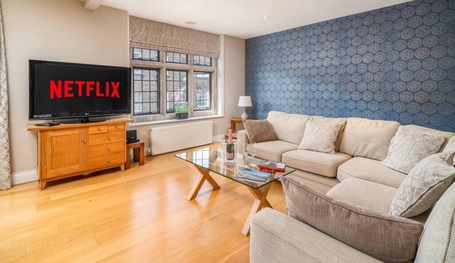 Stunning apartment on Eton high street.