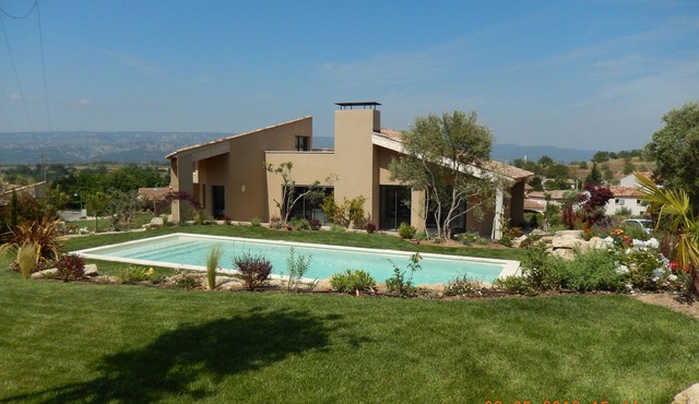 STUNNING ARCHITECT DESIGNED NEW VILLA WITH PRIVATE POOL - HEART OF PROVENCE