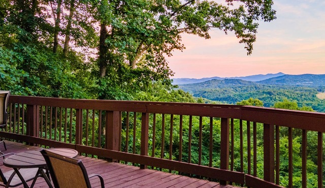 Stunning Asheville Home w/Hot Tub, Pool Table, Sleeps 12, 6 Miles from Downtown