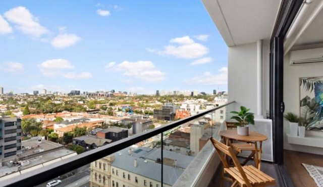 Stunning Melbourne Views & Central South Yarra Location