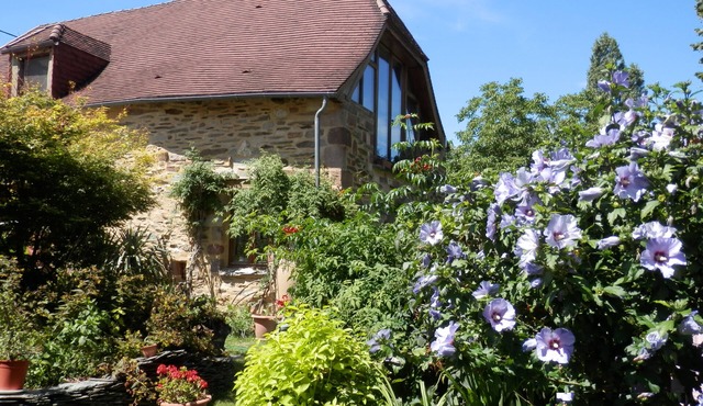 Stunning barn bnb for activity holiday stops or wellbeing breaks | Dordogne