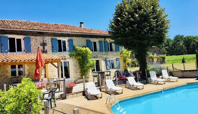 Stunning Barn Conversion with Private Pool