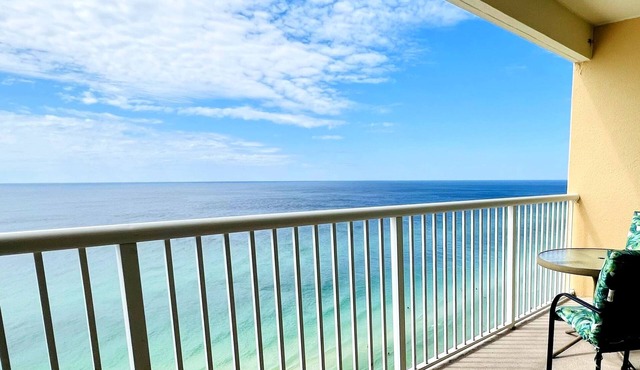 Stunning BEACHFRONT 3 BR 2 BA Majestic family condo, 5 pools, amenities galore!