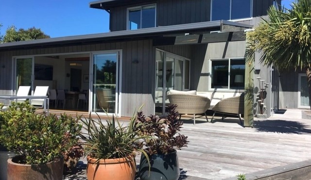 Stunning Beach-access House