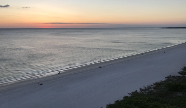Stunning Beachfront 2BR/2BA Escape 12th Floor — Wake Up to Incredible Gulf Views