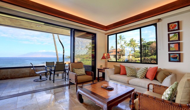 Stunning Beachfront Luxurious Corner Condo - Makena Surf E206 Enchanting Grounds