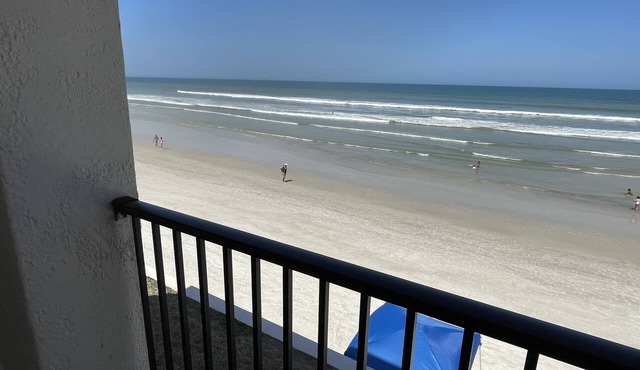 Stunning, Beautiful Direct Oceanfront Beach Condo! 10% Off Weekly Rental!