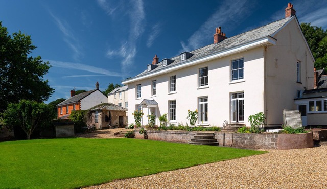 Stunning Big House sleeps 16 Devon dog friendly, Devonn