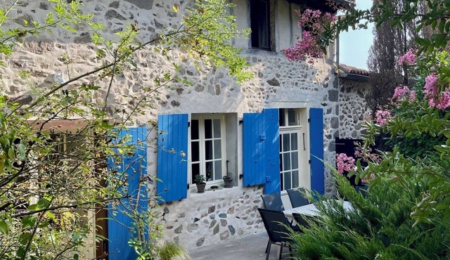 Stunning boutique gite Faune at Vive le Vert