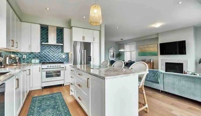 Stunning & Bright - My home is close to the highway & Thermea Spa