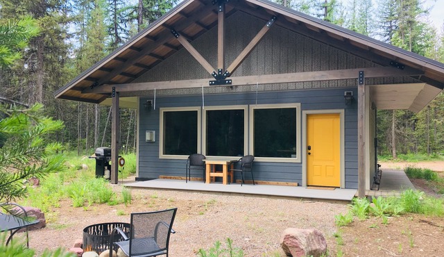 Stunning Cabin Bordering Glacier National Park/Flathead River on 9 Acres!