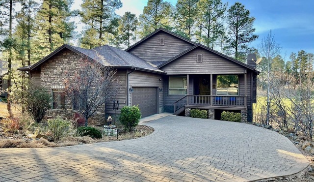 Stunning cabin in Torreon with unbeatable views—your search ends here!