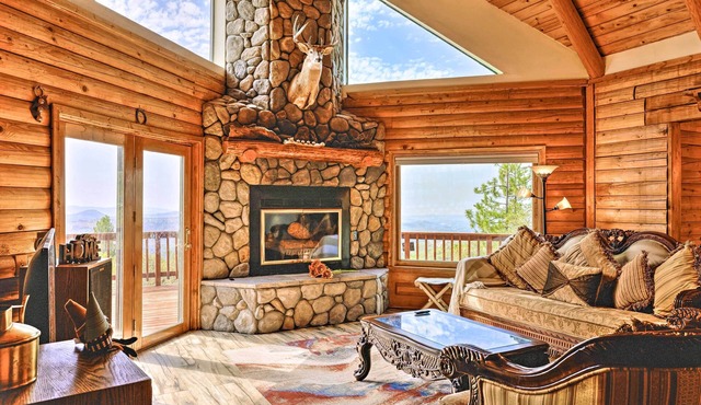 Stunning Cabin with Great Views and blissful sunsets!