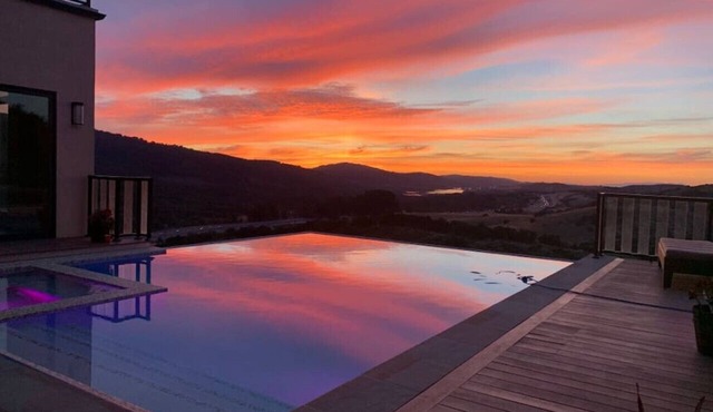 Stunning California Resort + Infinity Pool