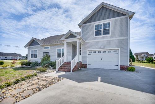 Stunning Cape Charles Retreat about 1 Mi to Beach
