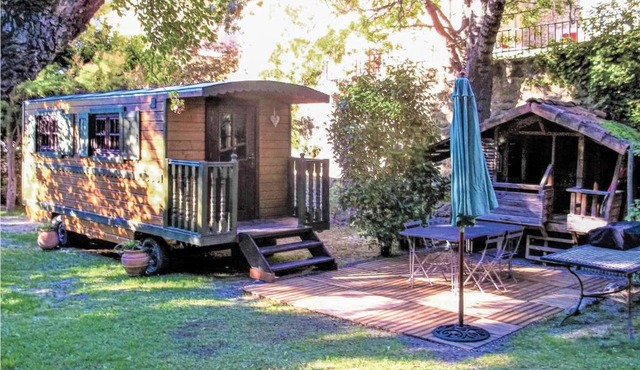 Stunning caravan in Gigondas with 1 Bedrooms and WiFi