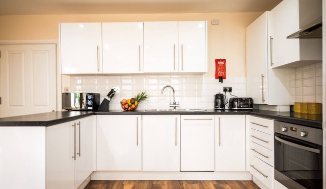 Stunning Central 2 Bed 2 Bathroom Apartment