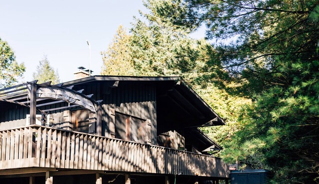 Stunning Chalet at Whispering Springs