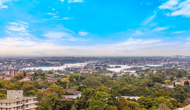 Stunning City and Water View Apartment with New Metro station in your doorsteps!