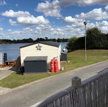 Stunning Clearwater Lake View Caravan