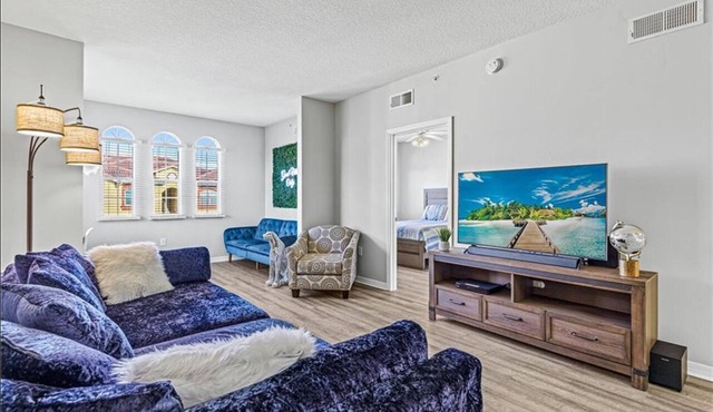 Stunning Condo 15 minutes from Ft. Myers & Sanibel beach