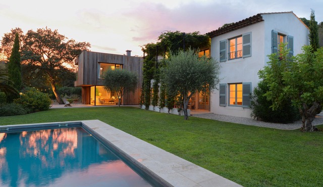 STUNNING CONTEMPORARY VILLA - WALKING DISTANCE TO GIGARO BEACH