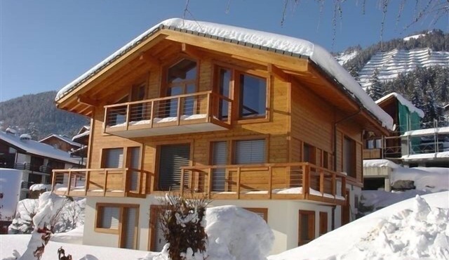 Stunning contemporary chalet in Anzère with unbelievable views of the mountains.