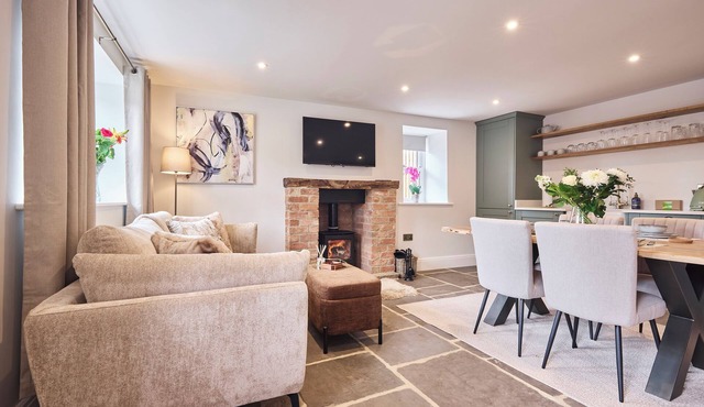 Stunning Cosy Yorkshire Dales Cottage with Log Burner