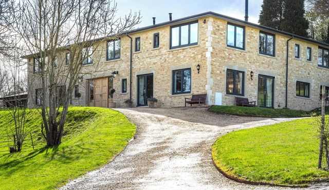 Stunning Cotswold Contemporary House set in the vineyards of Woodchester Valley