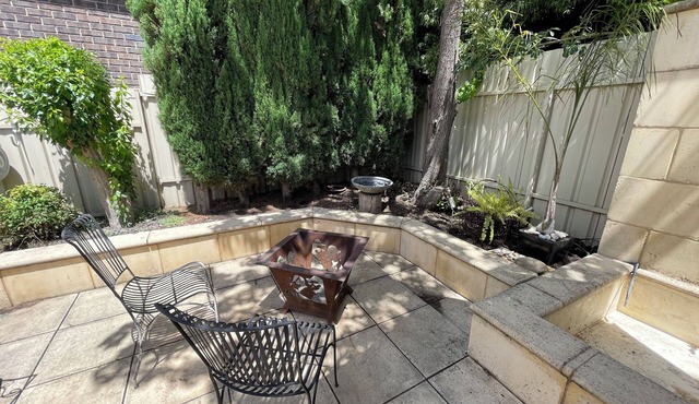 Stunning Cottage on Warwick - 4Bdrm Home - Near City