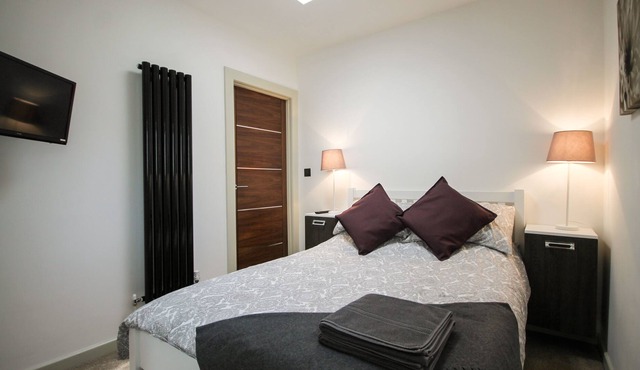 Stunning Cottage with Amazing Peak District Views