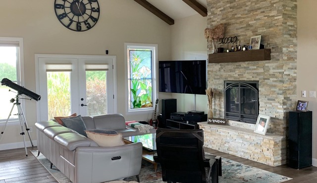 Stunning Country Chic Estate & Golf Getaway!