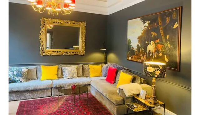 Stunning countryside home with hot tub - sleeps 8