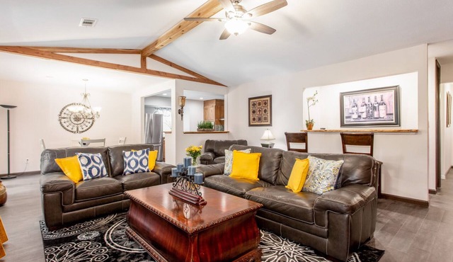 Stunning Custom Ranch in Central Roswell