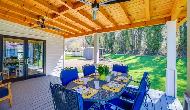 Stunning Damascus Vacation Rental w/Fire Pit!