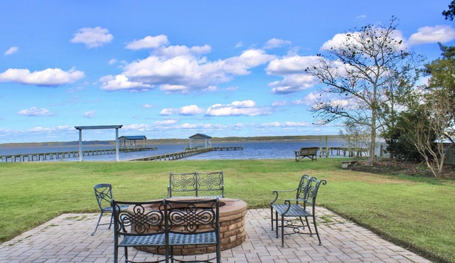 Stunning Dunnsville Retreat on Rappahannock River w/Boat Dock!