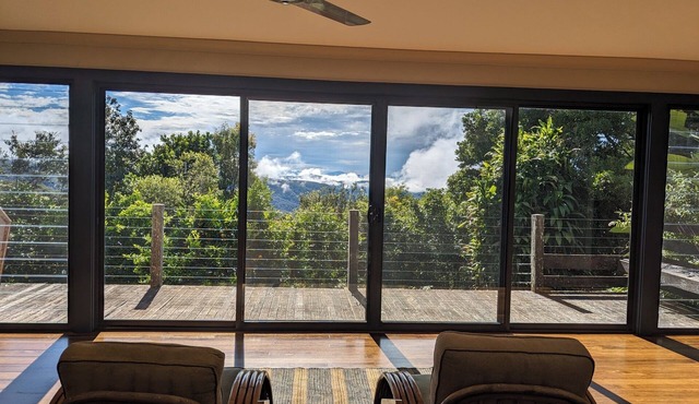 Stunning Escarpment Perch, stylish and spacious, Ellenborough Falls near by!