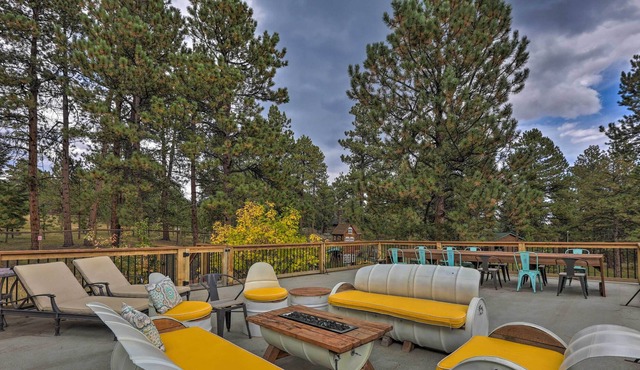 Stunning Evergreen Chalet w/ Private Hot Tub!
