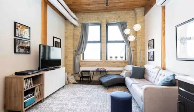Stunning Exchange District Condo | 1 Bed | 1 Bath |