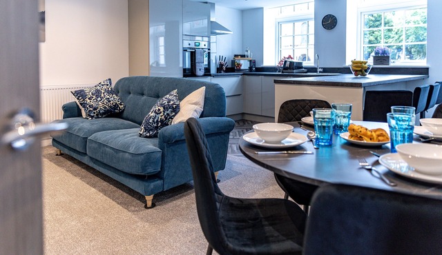 Stunning Executive 2 Bedroom House