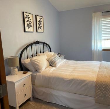 Stunning Executive Townhome in Private HOA