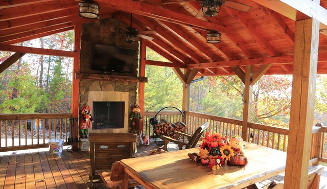 Stunning expansive mountain views - 3 King Bedrooms, 3 Baths, privacy