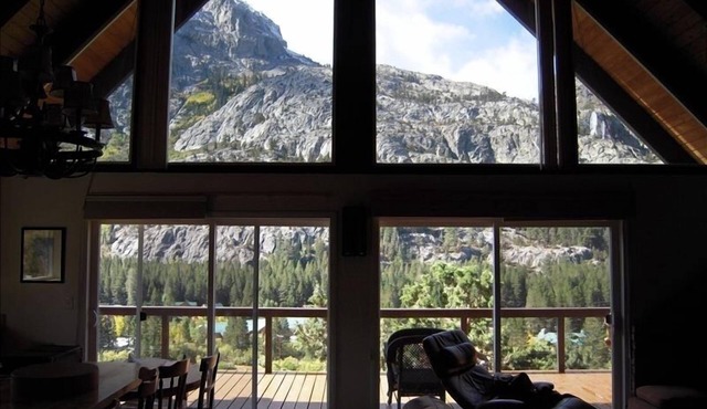 Stunning Family Chalet -Incredible Waterfall Views - Dog Friendly Pool Table
