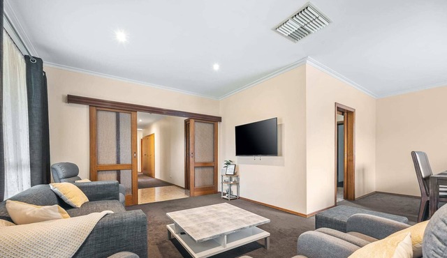 Stunning Family Friendly 4BR Holiday Home