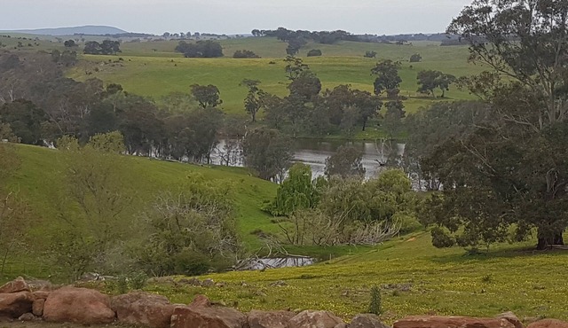 Stunning farm accommodation with incredible views 90 minutes from Melbourne