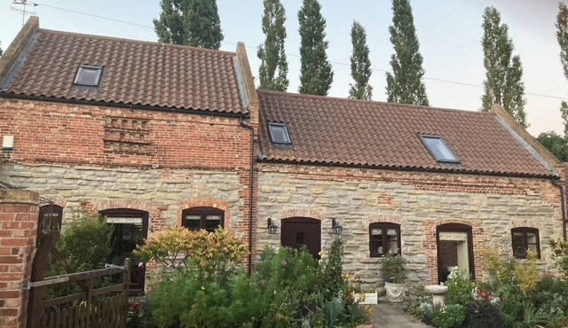 Stunning Farm Cottage in tranquil rural setting, 5 min drive from Newark centre