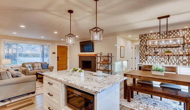 Stunning Farmhouse ♞ Meets Contemporary Lifestyle