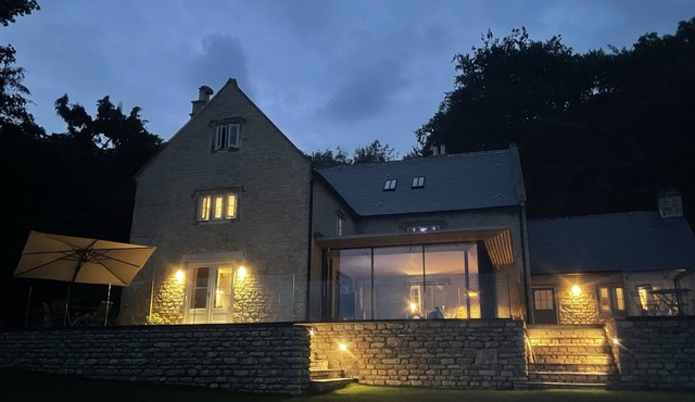 Stunning farmhouse on edge of Bath