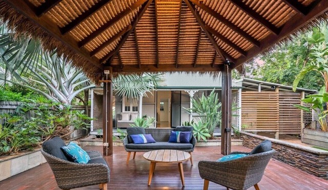 Stunning Four Bedroom Home -4 Car Parks